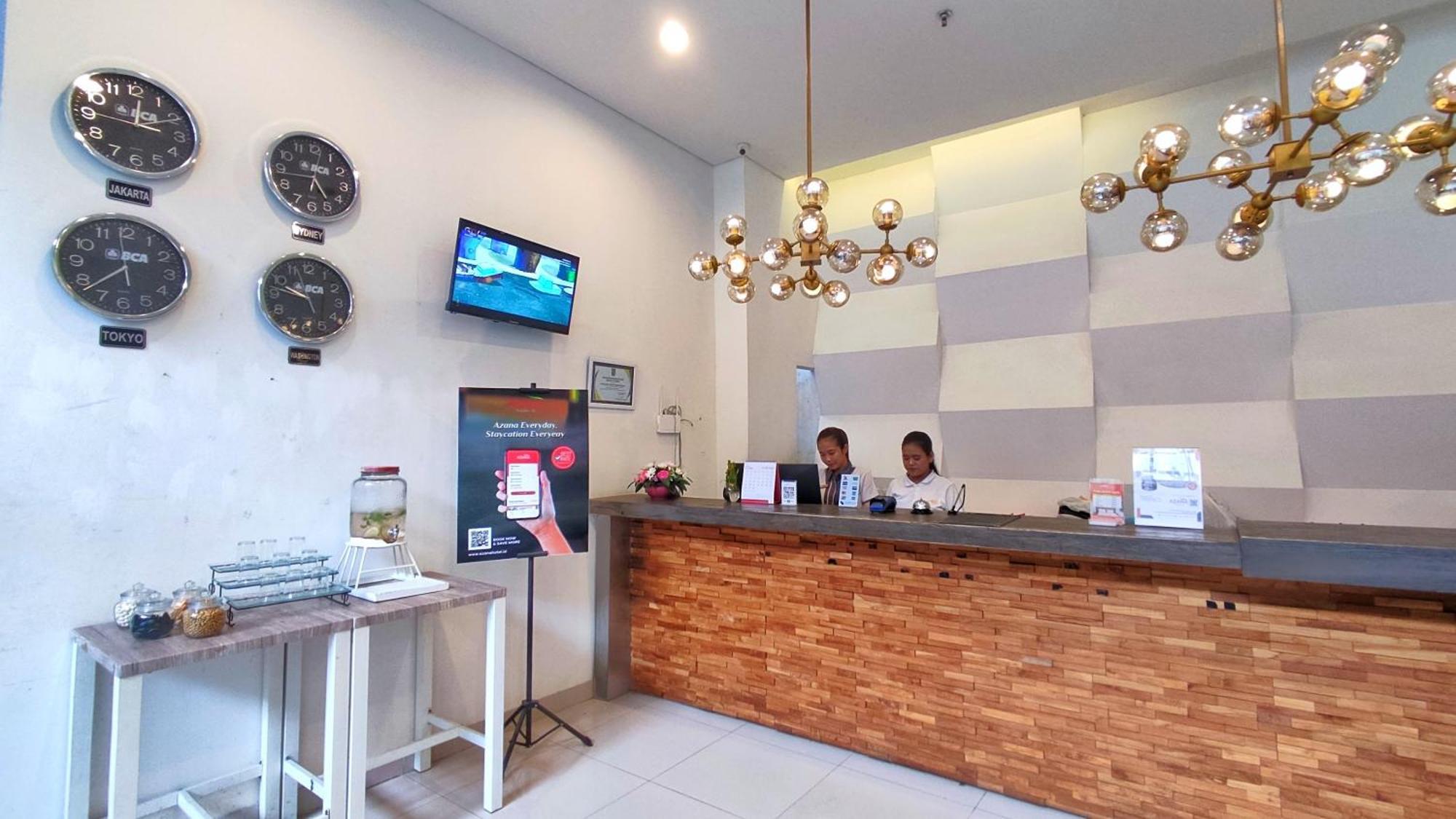 Votel Hotel Charis Tuban Tuban  Esterno foto