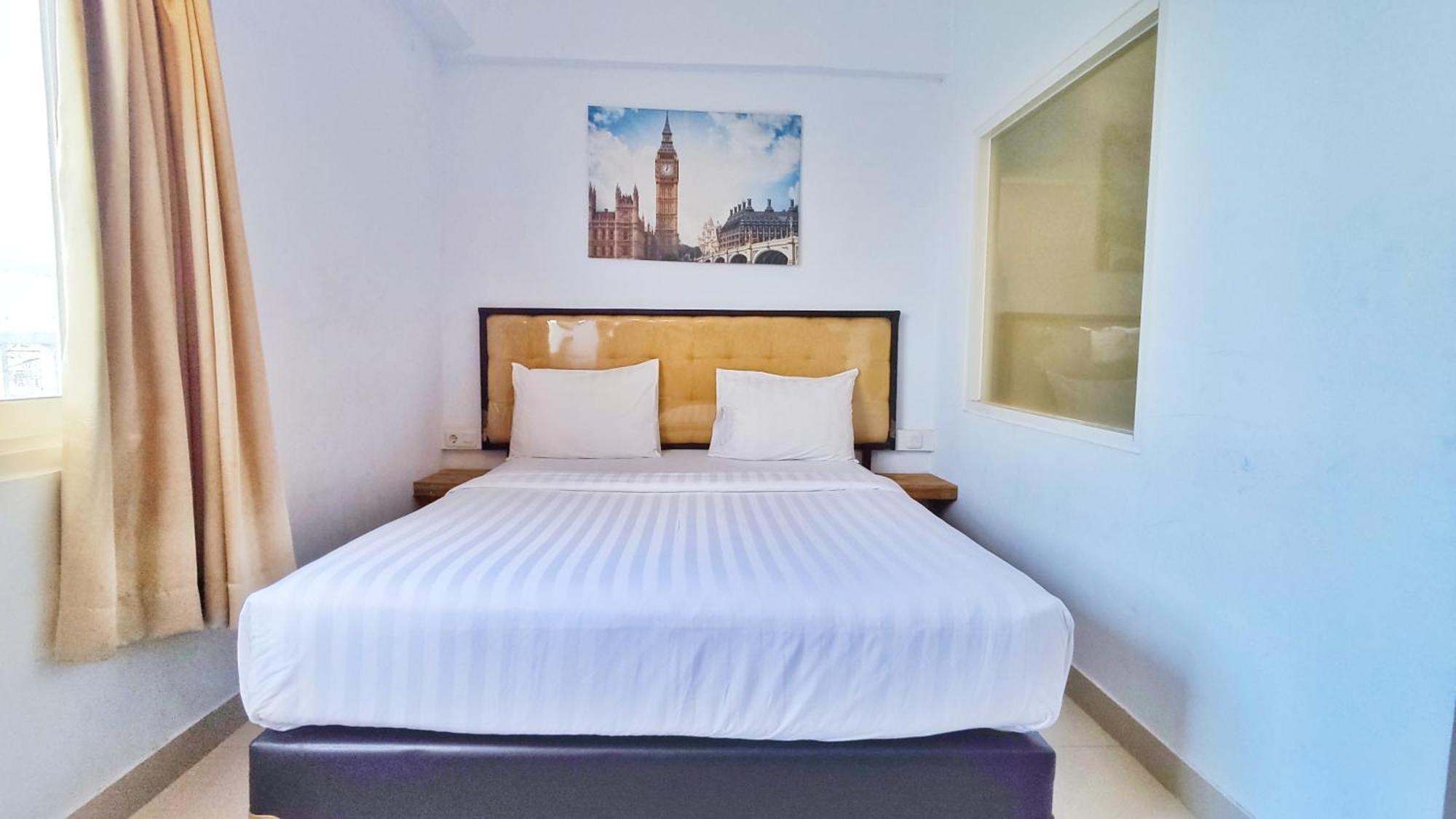 Votel Hotel Charis Tuban Tuban  Esterno foto