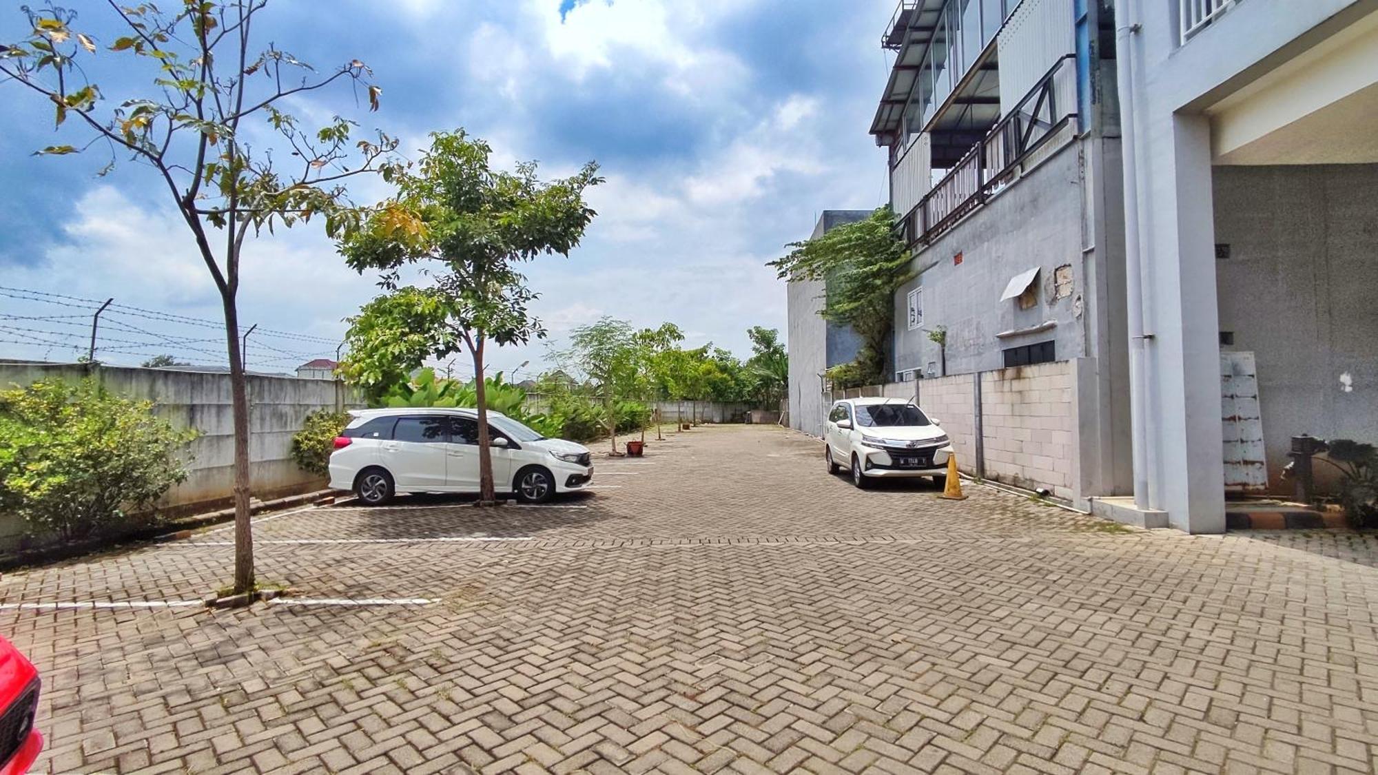 Votel Hotel Charis Tuban Tuban  Esterno foto